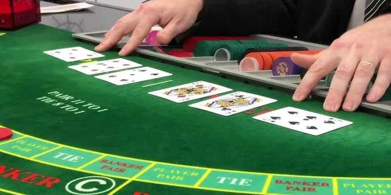 Trải nghiệm lật hai ba lá để húp thưởng bằng siêu phẩm baccarat tại 99ok